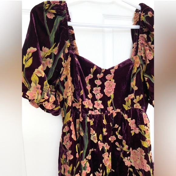 NWOT Adelyn Rae Velvet Floral Midi Dress - Picture 4 of 8